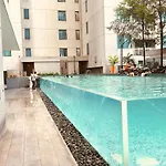 Summer Suites Klcc By Impexia